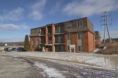 Main picture of 200 5th Ave N