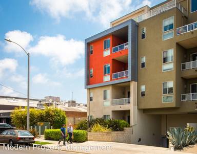 Main picture of 4211 Redwood Ave