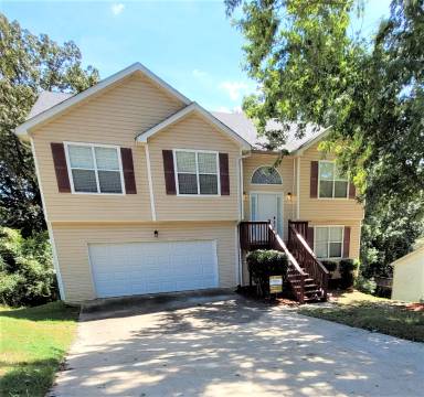 Main picture of 3601 Broken Arrow Ct