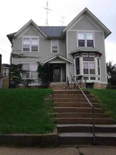 Main picture of 251 W Downer Pl