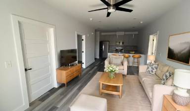 Main picture of 133 Guzman Ct