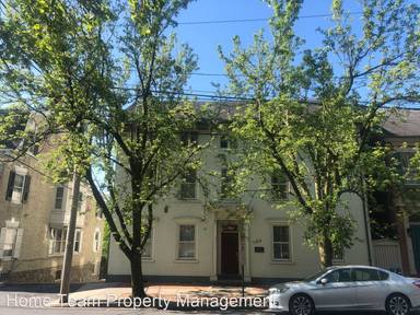 Main picture of 18 E Market St