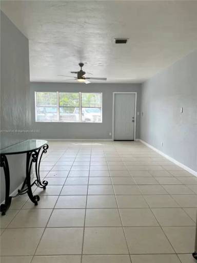 Main picture of 2172 SW 37th Ter