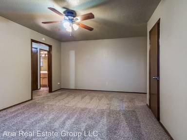 Main picture of 8817 S Hillcrest Dr