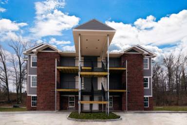 Main picture of Redhawk Commons
