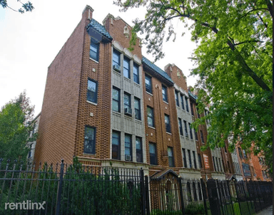 Main picture of 4433 S Greenwood Ave