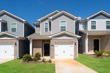 Main picture of 6375 Rainbow Row