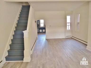 Main picture of 138 N Water St