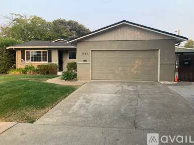 Main picture of 1442 Bassett Dr