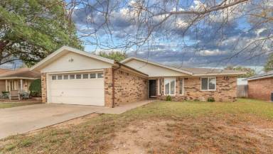 Main picture of 5618 95th St