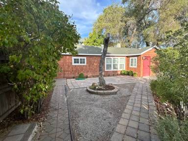 Main picture of 139 NW 7th St