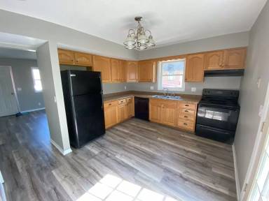 Main picture of 1214 Gebhardt St