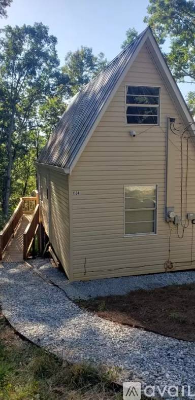 Main picture of 1136 Pink Mountain Blvd