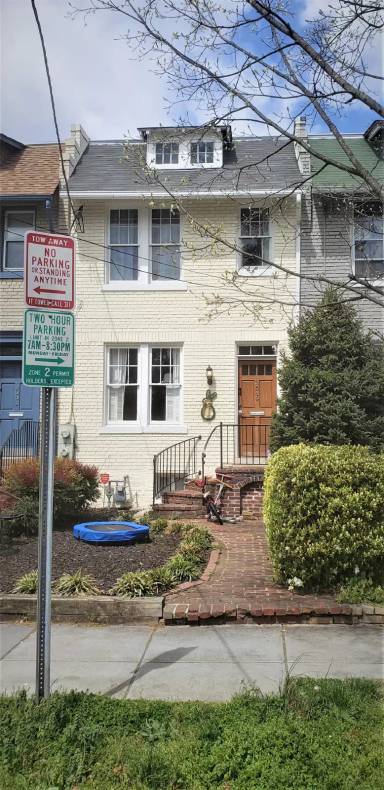 Main picture of 3523 S St NW