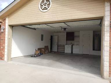 Main picture of 1121 Dixon Cir