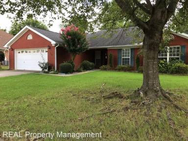 Main picture of 110 Bridgeway Ln