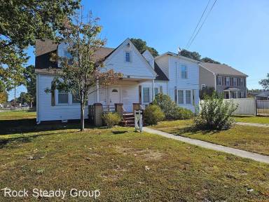 Main picture of 104 Utah St