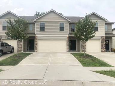 Main picture of 1404-32 NE Mary Ct