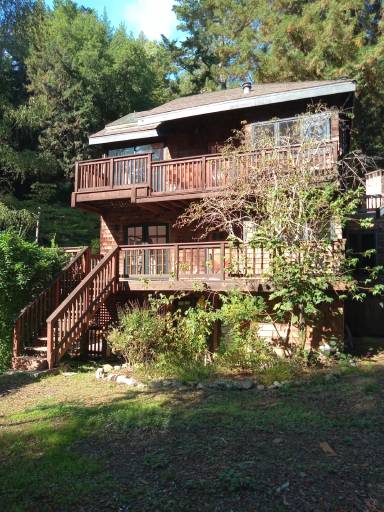 Main picture of 8 Eldridge Ave