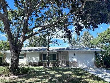 Main picture of 1422 Byram Dr