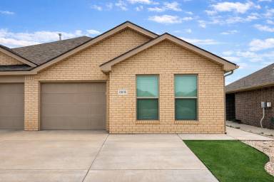 Main picture of 2118 N Jayton Ave