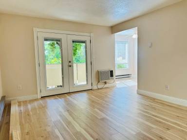 Main picture of 3927 Clear Acre Ln