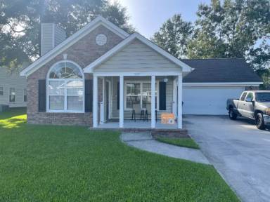 Main picture of 7809 Lumberton Rd