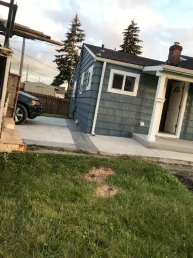 Main picture of 2117 S Ash St