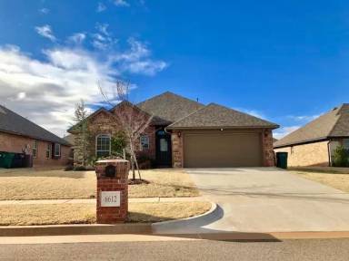 Main picture of 6612 NW 160th St