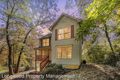 Main picture of 4721 Green Way