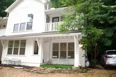 Main picture of 152 N Oklahoma Way