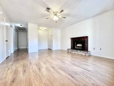 Main picture of 5160 Everett Ln