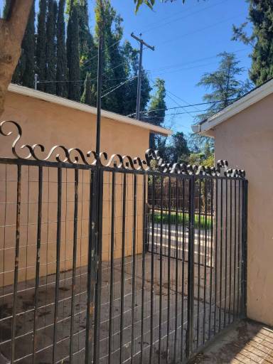 Main picture of 2151 Calimyrna Ave