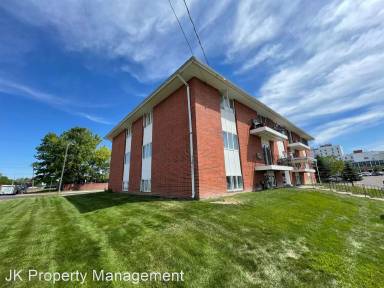 Main picture of 2500 12th Ave S