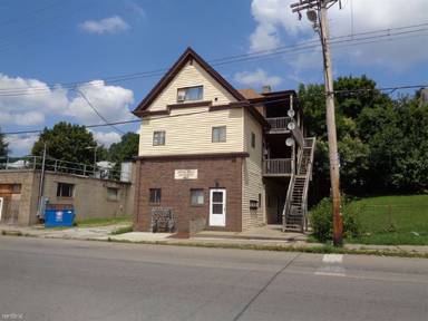 Main picture of 420 Broadway Ave