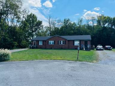 Main picture of 616 Moody Ct