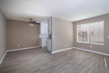 Main picture of 1471 13th St