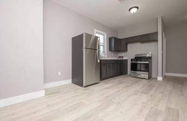 Main picture of 745 S 18th St