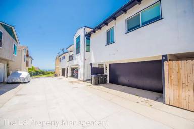 Main picture of 432 1/2 Begonia Ave