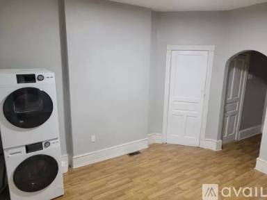 Main picture of 711 S 51st St
