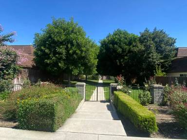 Main picture of 5538 Temple City Blvd