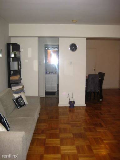 Main picture of 200 W 18th St
