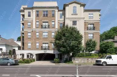 Main picture of 1010 16th Ave S