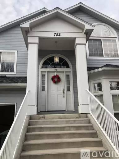 Main picture of 752 Glen Ct