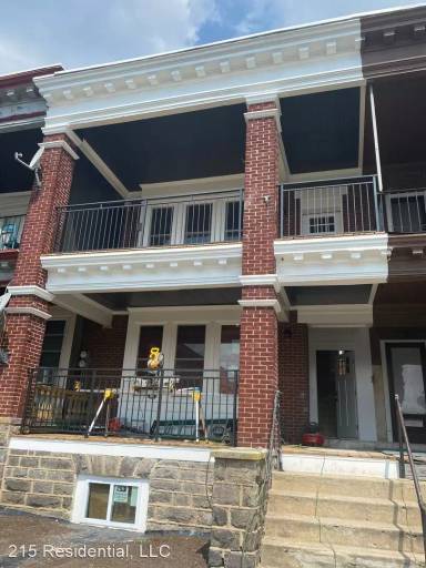 Main picture of 4811 Walnut St