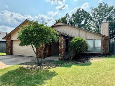 Main picture of 3734 S 142nd East Ave