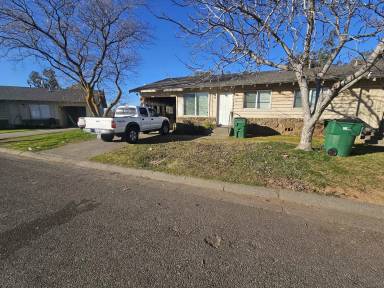 Main picture of 205 McLane Cir