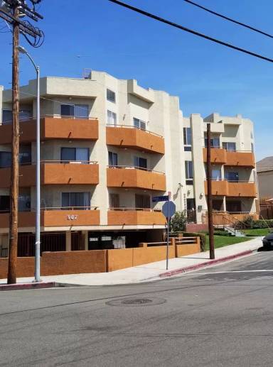 Main picture of 807 N Bunker Hill Ave