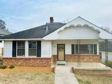 Main picture of 3402 Crompton St
