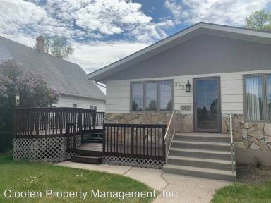 Main picture of 203 6th Ave NE